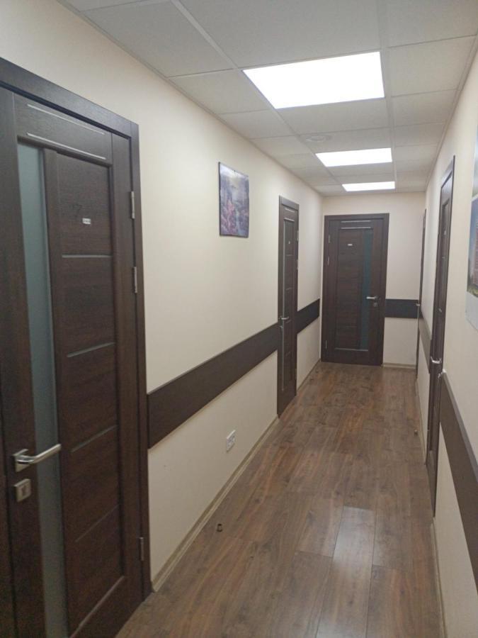 Hostel Krone Gok Zatishok كييف المظهر الخارجي الصورة